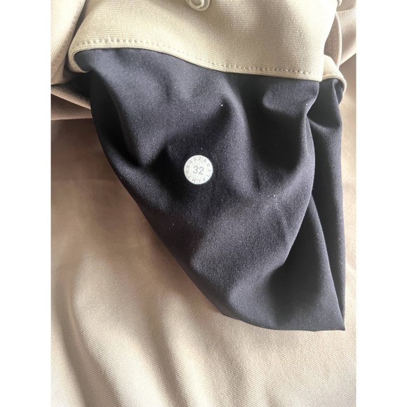 Lululemon Commission Shorts - Khaki 32 - Brand New, 11" Relaxed Fit - Picture 7 of 10